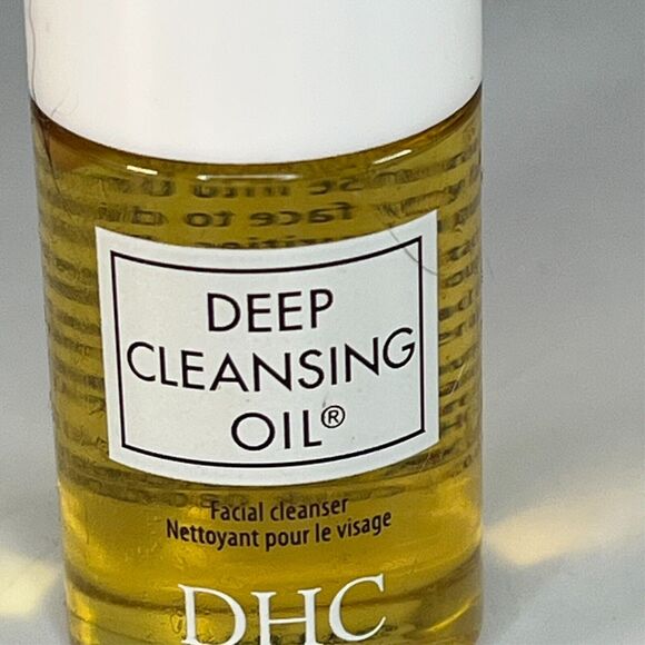 DHC Deep Cleansing Oil Facial Cleanser Face Wash Travel 1 fl oz 30ml New - Picture 2 of 4